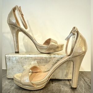 Monbus Gold Platform Strappy Heel Sz‎ 38 / 8